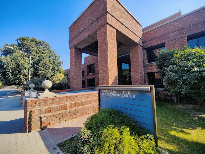 10 Best University For Bba In Lahore
