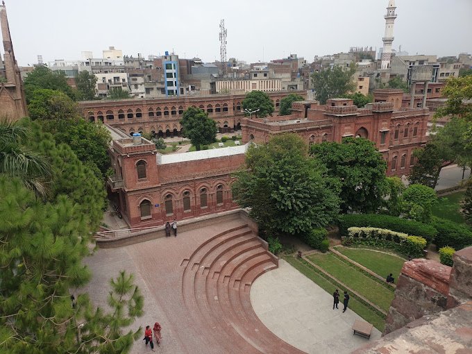12 Best Colleges In Lahore