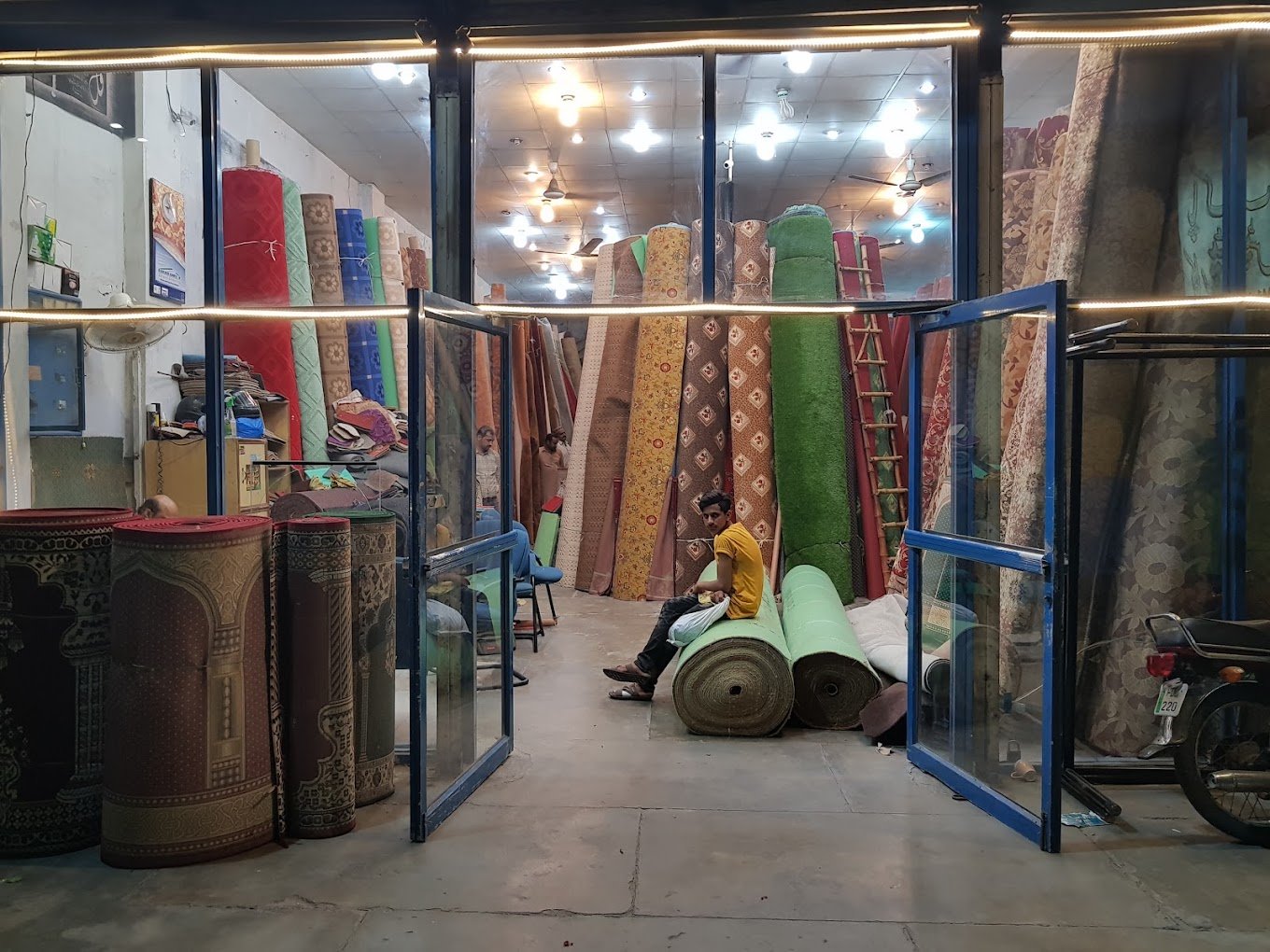 3 Best Carpet Shop In Faisalabad