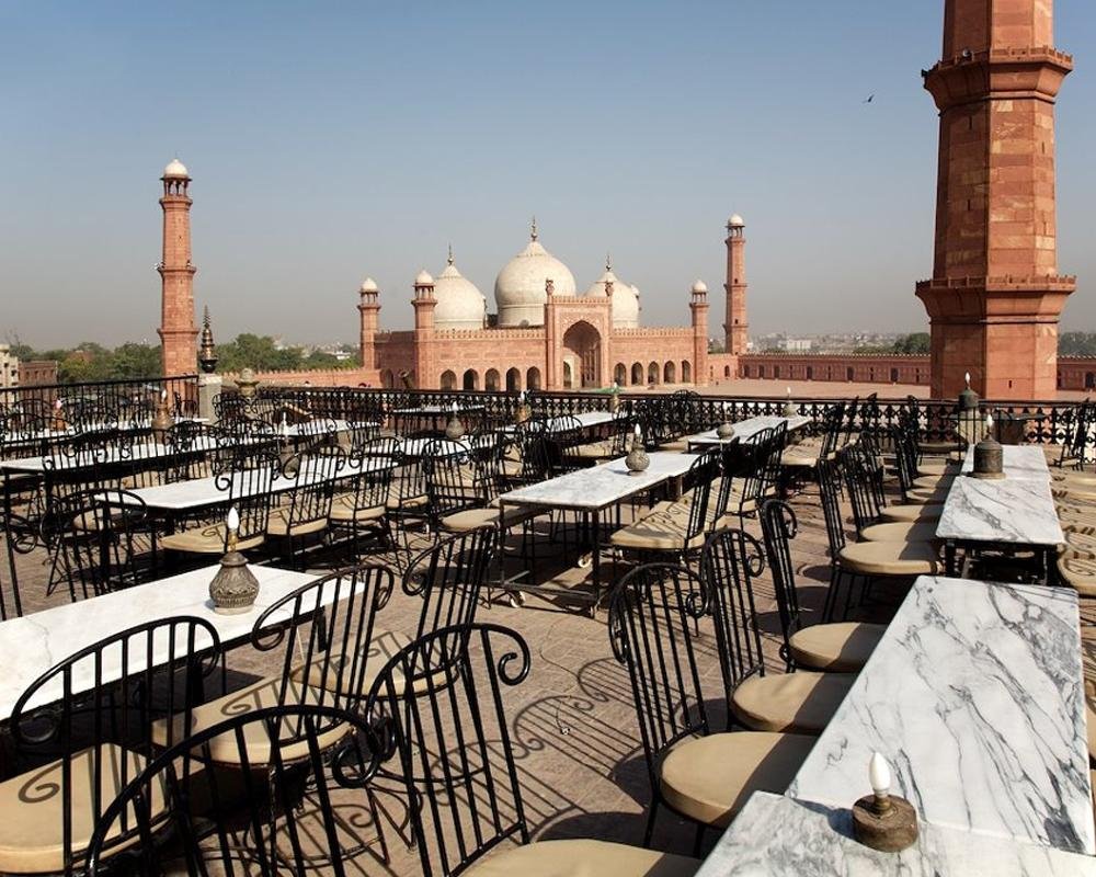 5 Best Eating Places in Lahore